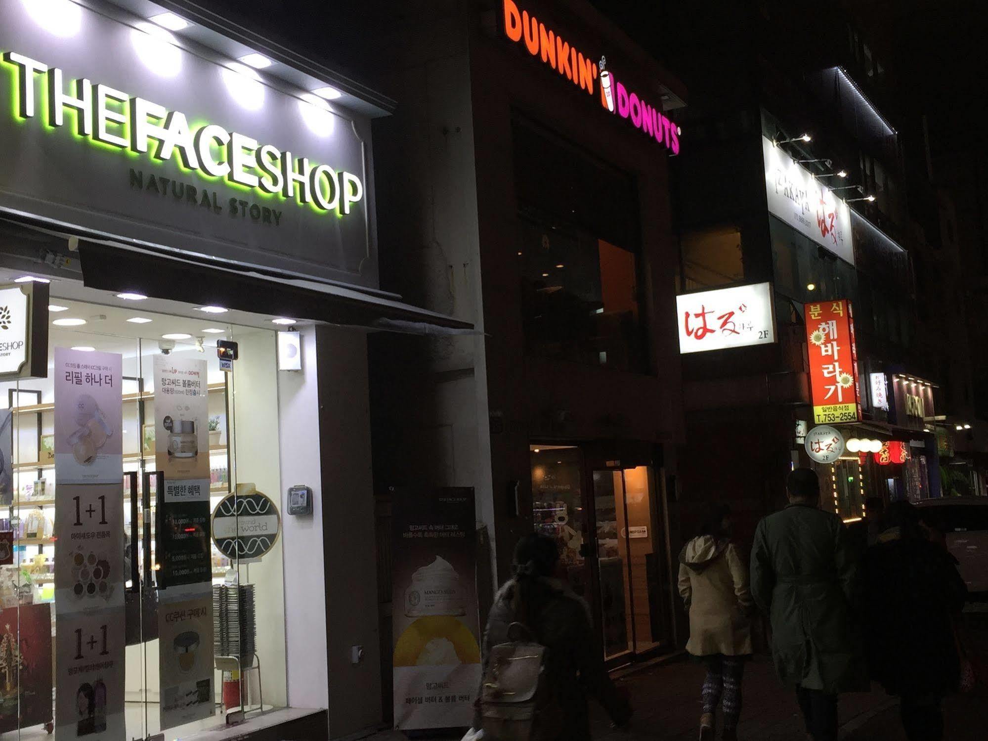 Backpackers In Jeju City Center ภายนอก รูปภาพ